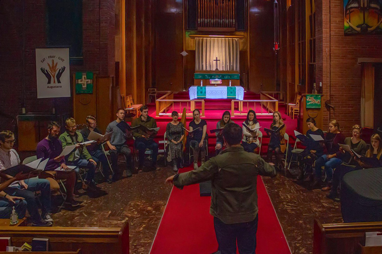 In Medio Chamber Choir